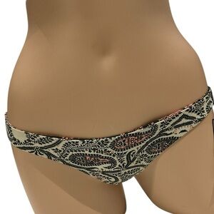Gypsy 05 Reversible Paisley Patterned Bikini Bottom